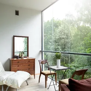 Spacious With Cozy Balcony By Urban Rent Vilnius