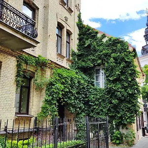 Sv. Mykolo Apartment *