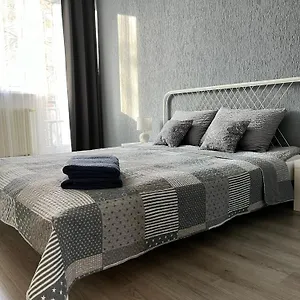 Beepartment Apartment