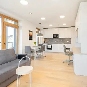 Apartment With Balcony And Castle View By Urban Rent *