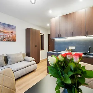Aparthotel Stylish Near The Center *