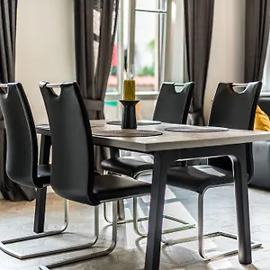 Uzupis - Old Town Apartment *