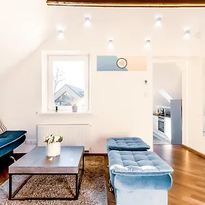 Stylish, Modern Near Old Town Apartment