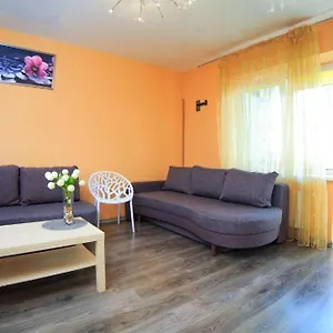 Laisves-Taikos Apartaments Apartment