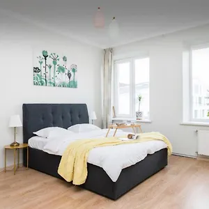 Vintage 2bed Condo-prime Apartment *