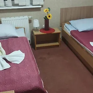 Hostel Jovena *