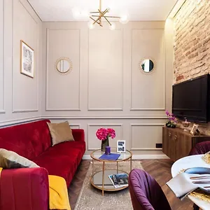 Apartment Charming Next To The Church Of St Anne By Reside Baltic