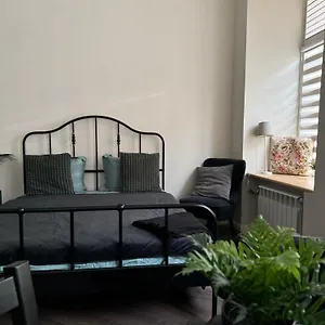 Modern Centre Apartment *