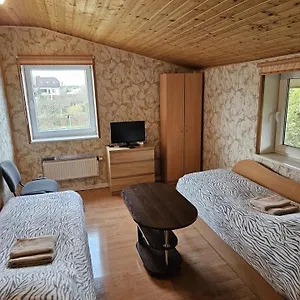 Ginto Svetingi Namai *