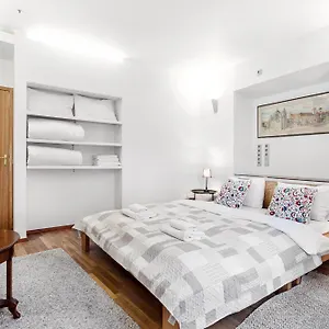 Saint Ignoto Bright 1 Bedroom By Reside Baltic Vilnius