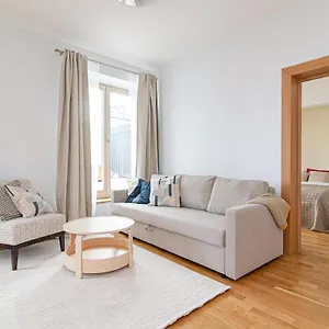 Bright 1 Bdr In Vivid Paupys By Urban Rent Vilnius