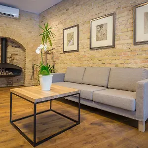 New Town Apartments Apartment *
