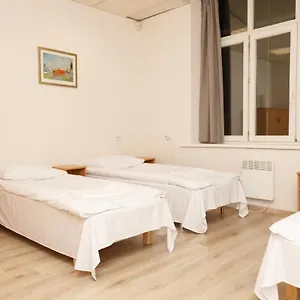 5 Euro Hostel *
