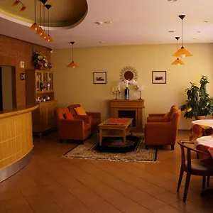 Auksine Avis 3*
