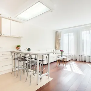Gedimino Av By Urban Rent Apartment Vilnius