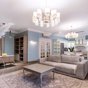 Luxury 2bdr Heart Of Old Town *