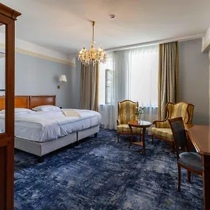 Hotel Grotthuss Boutique 4*